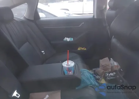 2021 Honda Accord Ex-L z USA, uszkodzony, nr VIN 1HGCV1F53MA107245